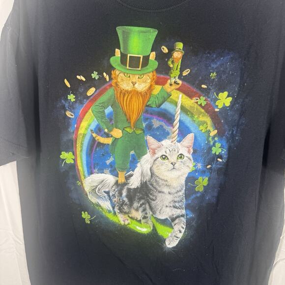 Irish Leprechaun cat tshirt. funny st patrick’s day graphic tee with rainbow - Picture 3 of 5